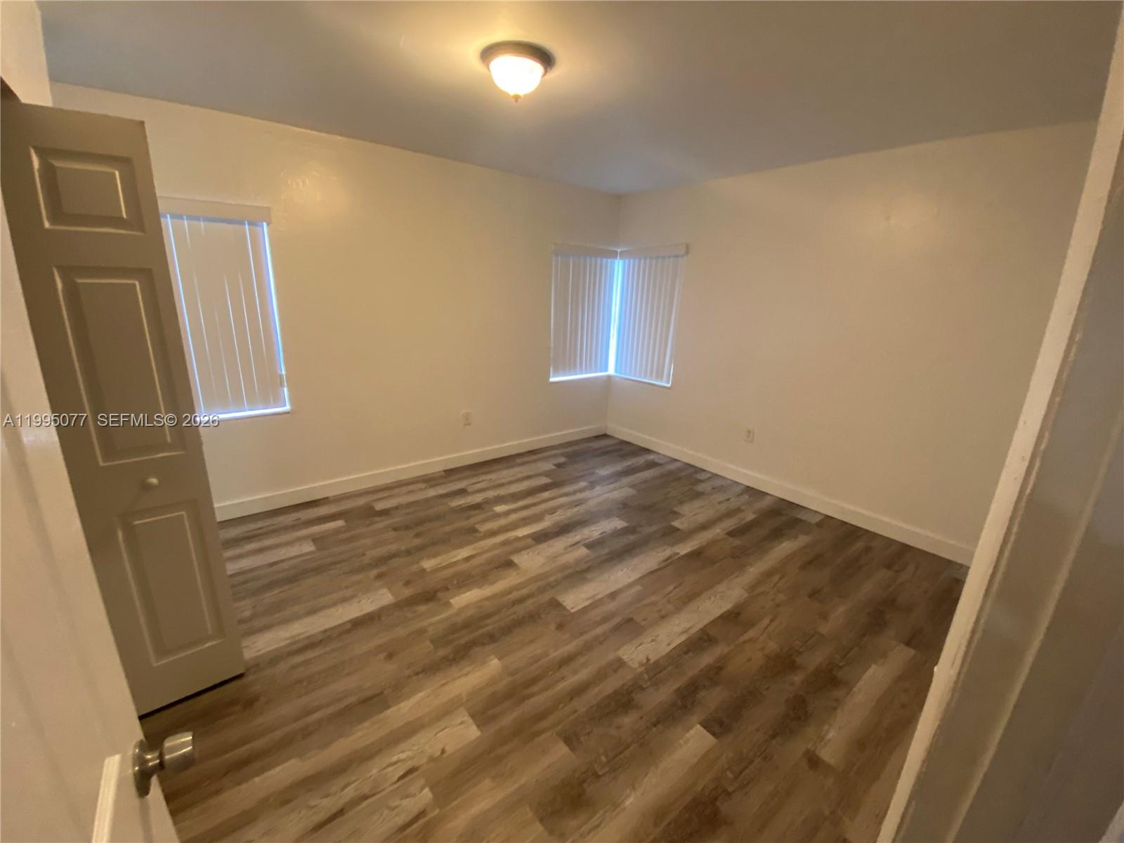 COLLEGE PARK - Residential Lease