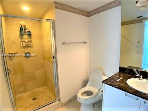 THE PINNACLE CONDO - Residential Lease