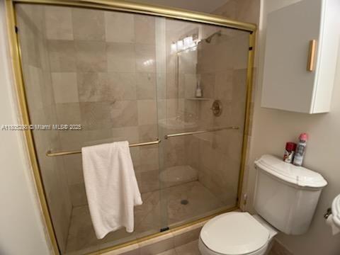 THE PINNACLE CONDO - Residential Lease