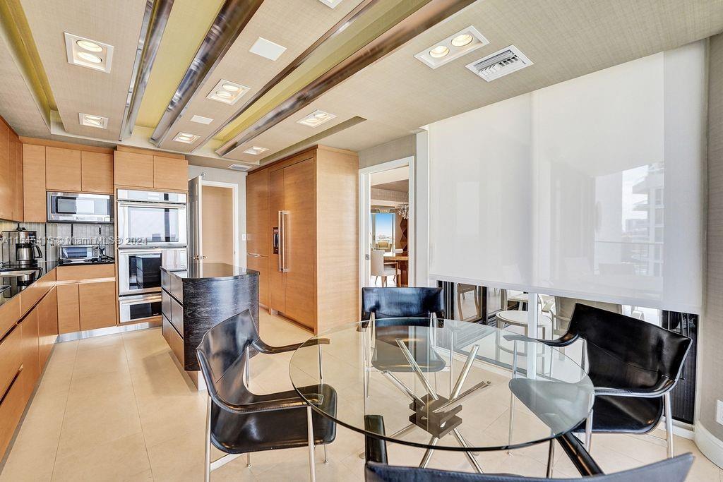 2800 ISL BLVD WILLIAMS IS - Residential