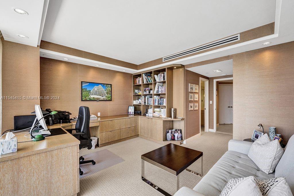 2800 ISL BLVD WILLIAMS IS - Residential