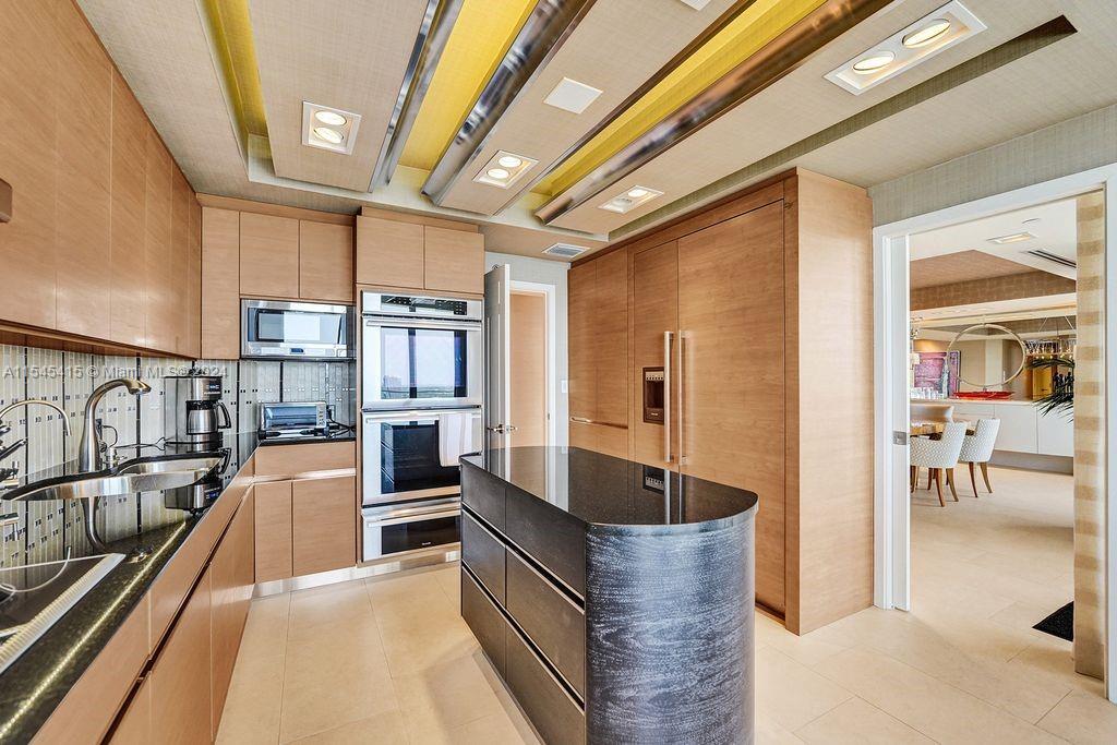 2800 ISL BLVD WILLIAMS IS - Residential