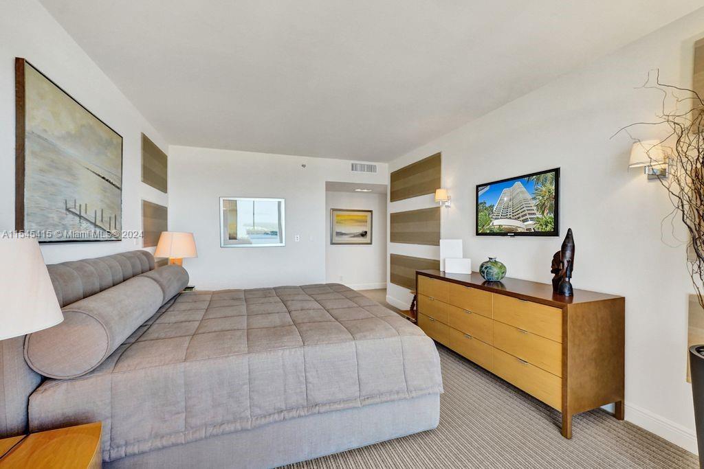 2800 ISL BLVD WILLIAMS IS - Residential