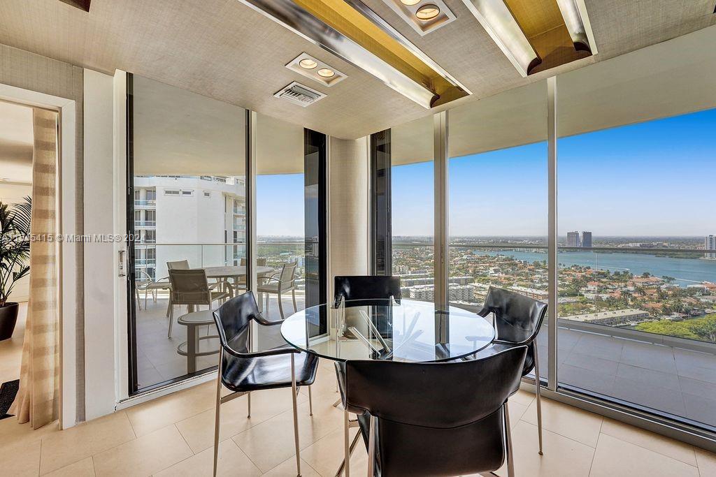 2800 ISL BLVD WILLIAMS IS - Residential