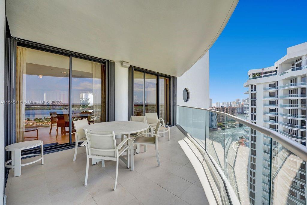 2800 ISL BLVD WILLIAMS IS - Residential