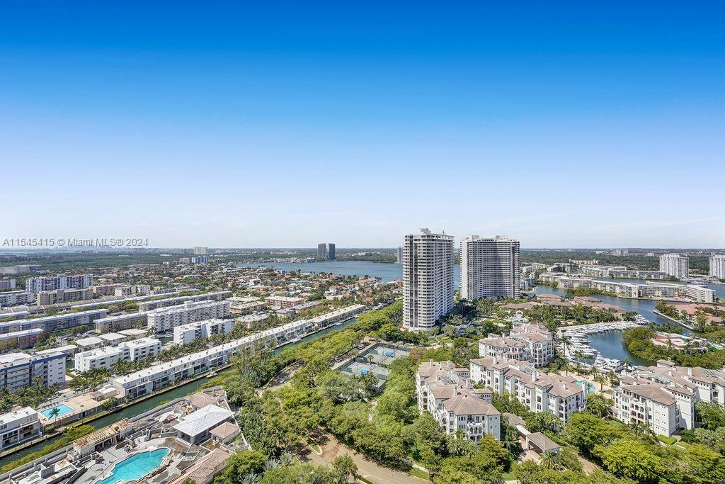 2800 ISL BLVD WILLIAMS IS - Residential