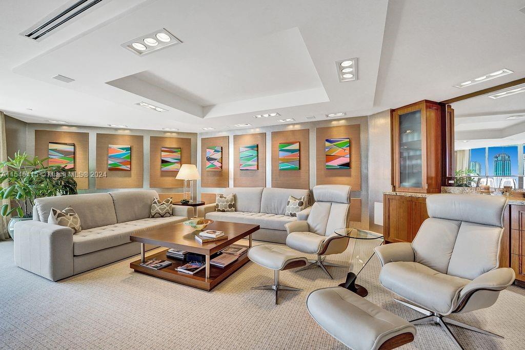 2800 ISL BLVD WILLIAMS IS - Residential