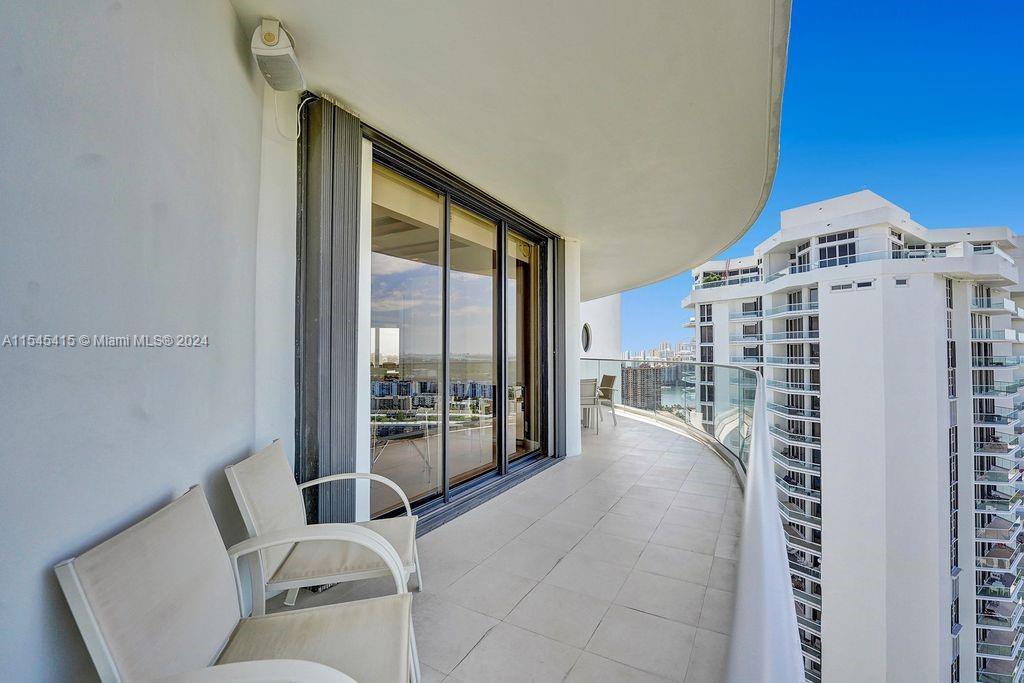 2800 ISL BLVD WILLIAMS IS - Residential