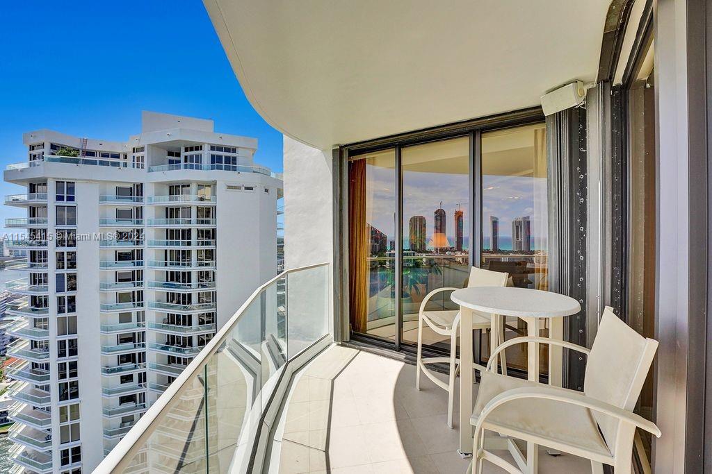 2800 ISL BLVD WILLIAMS IS - Residential