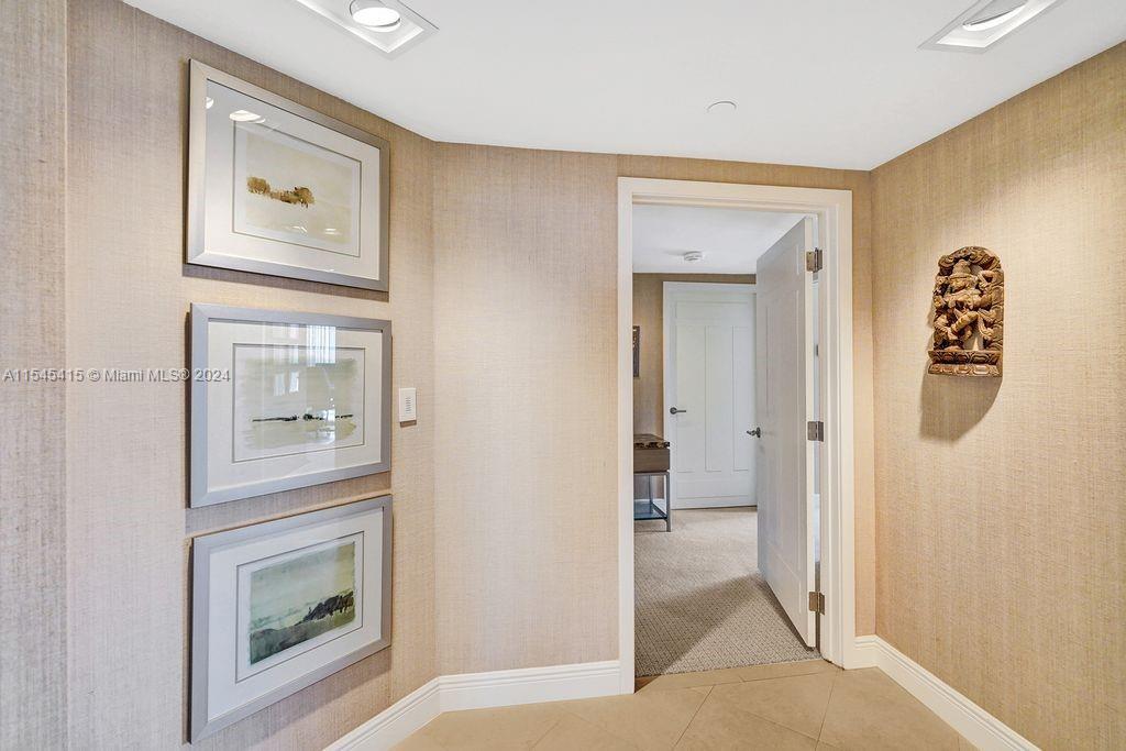 2800 ISL BLVD WILLIAMS IS - Residential