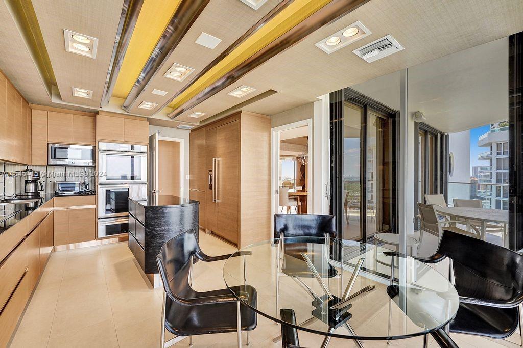 2800 ISL BLVD WILLIAMS IS - Residential