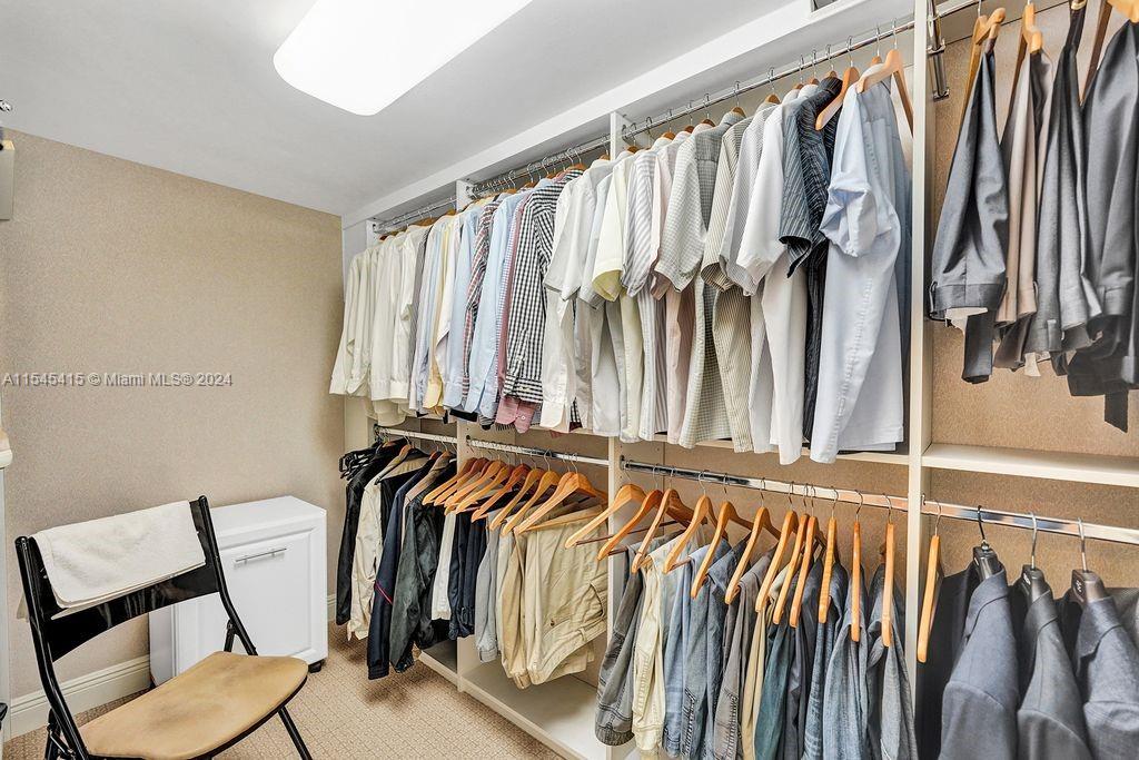 2800 ISL BLVD WILLIAMS IS - Residential