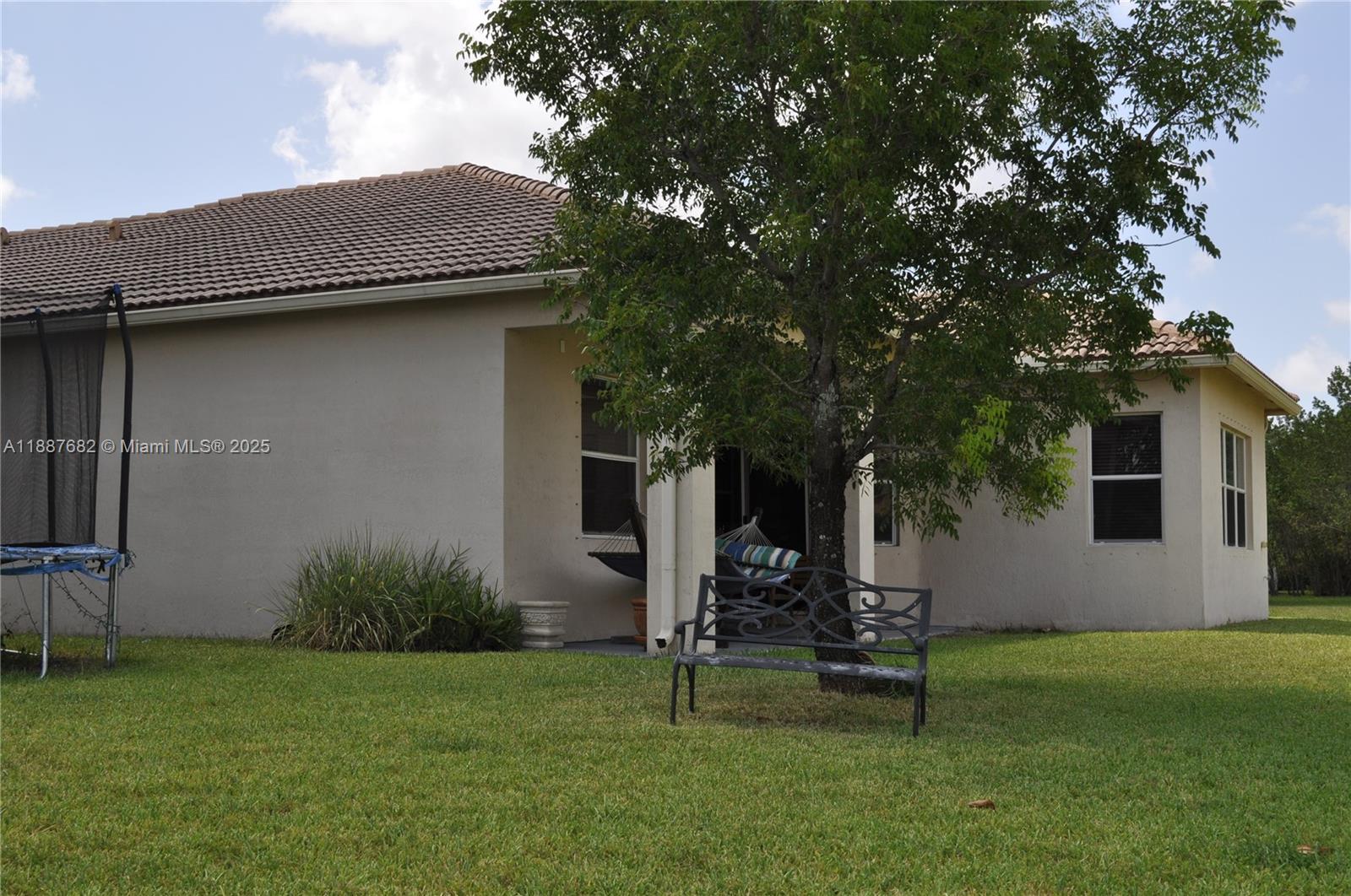 ISLES AT WESTON - Residential Lease