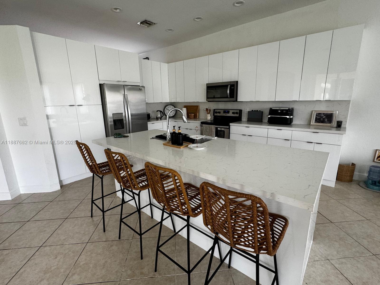ISLES AT WESTON - Residential Lease