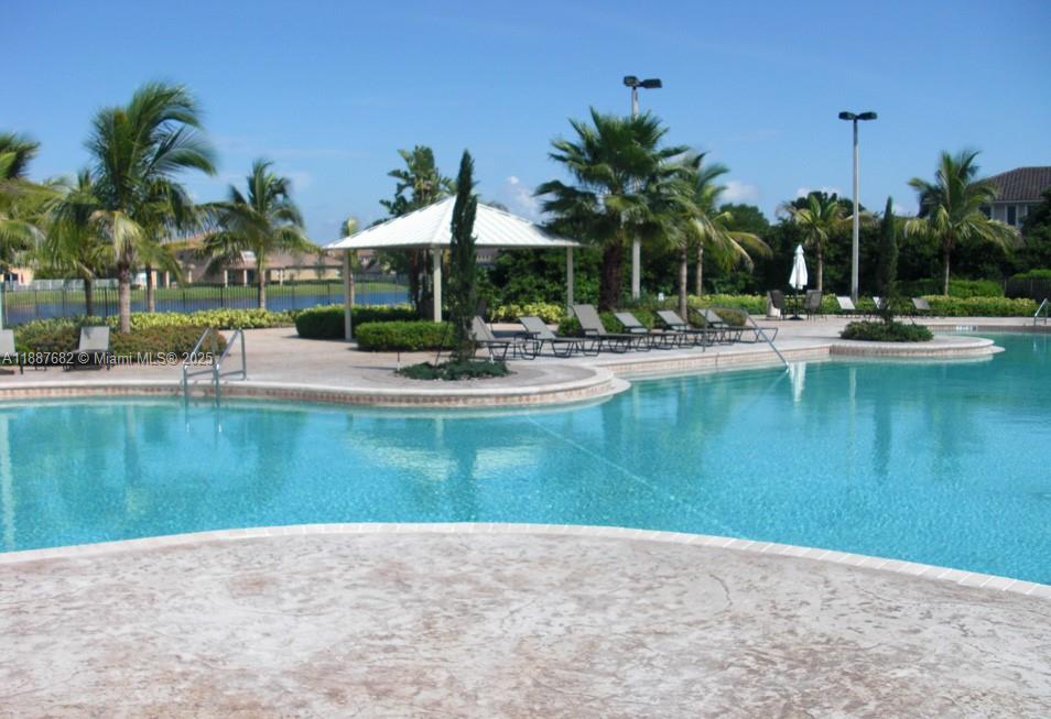 ISLES AT WESTON - Residential Lease