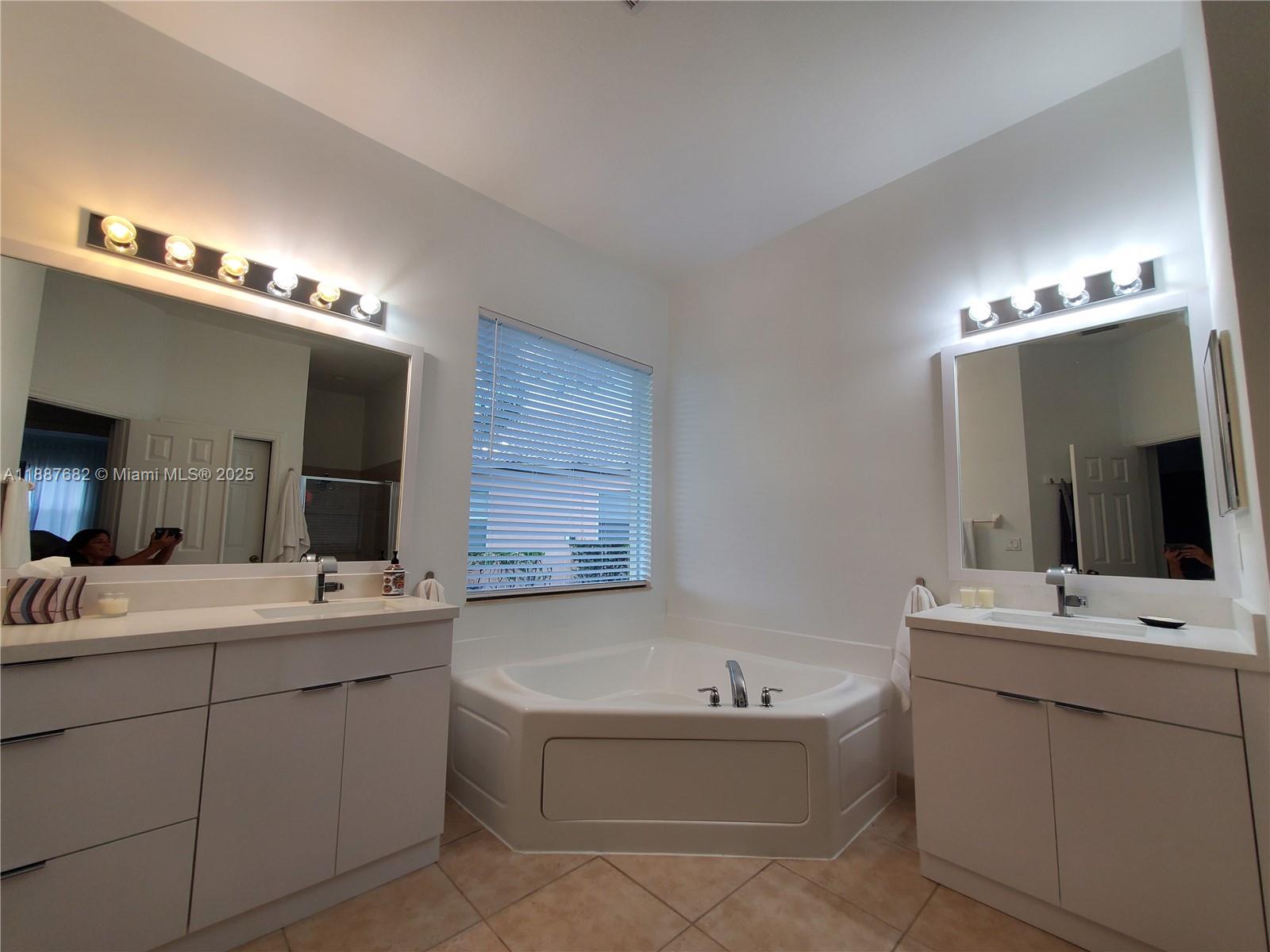 ISLES AT WESTON - Residential Lease
