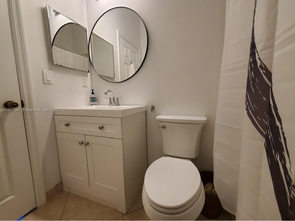 ISLES AT WESTON - Residential Lease