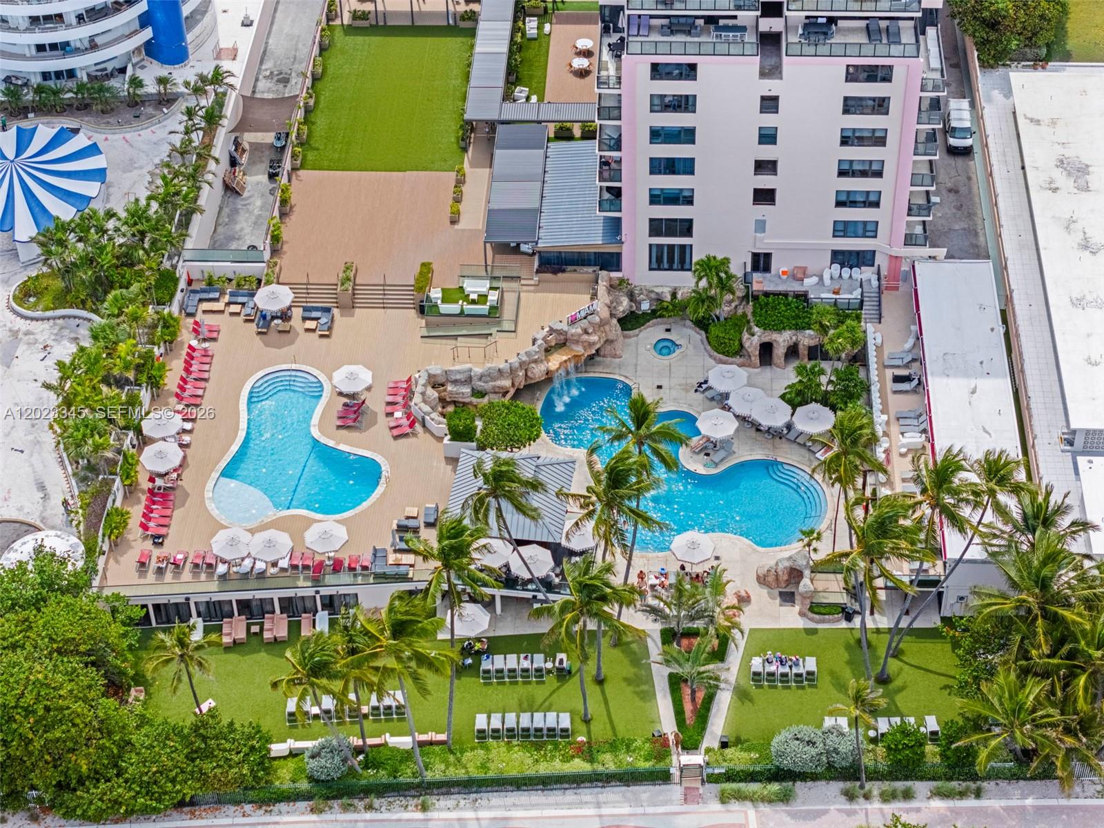THE ALEXANDER CONDO - Residential
