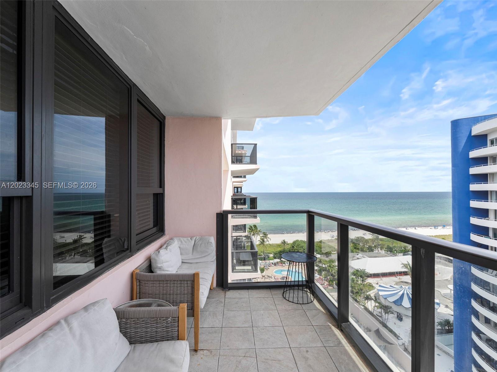 THE ALEXANDER CONDO - Residential