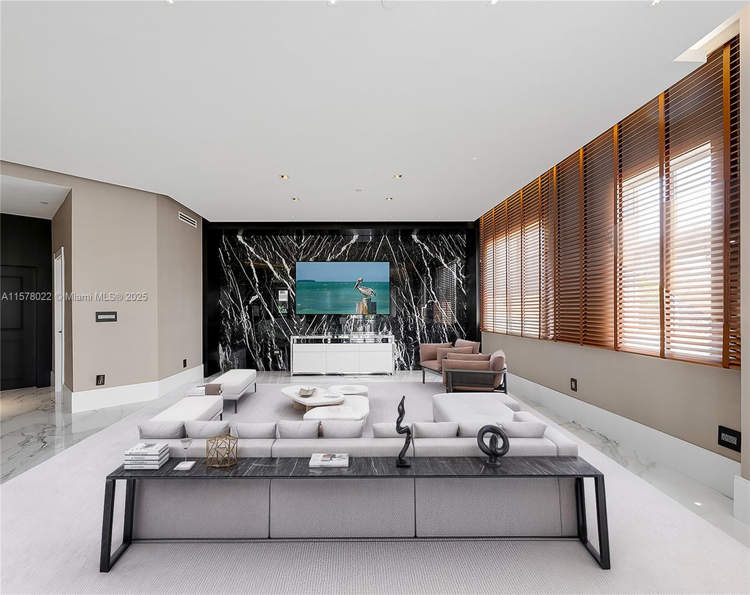 THE COURTS AT SOUTH BEACH - Residential