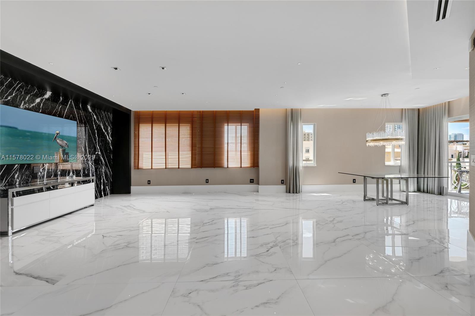 THE COURTS AT SOUTH BEACH - Residential