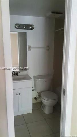 CYPRESS TRACE CONDO - Residential