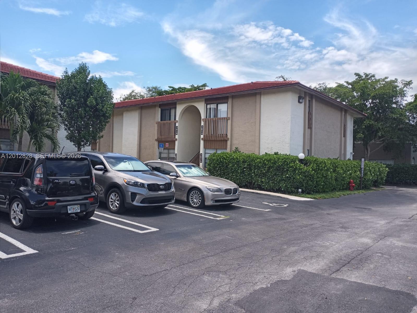 CYPRESS TRACE CONDO - Residential
