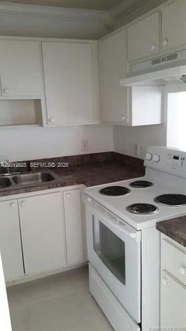 CYPRESS TRACE CONDO - Residential