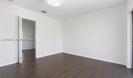 345 Michigan Ave 17