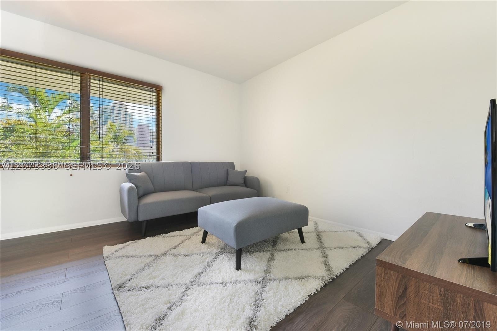345 Michigan Ave 17