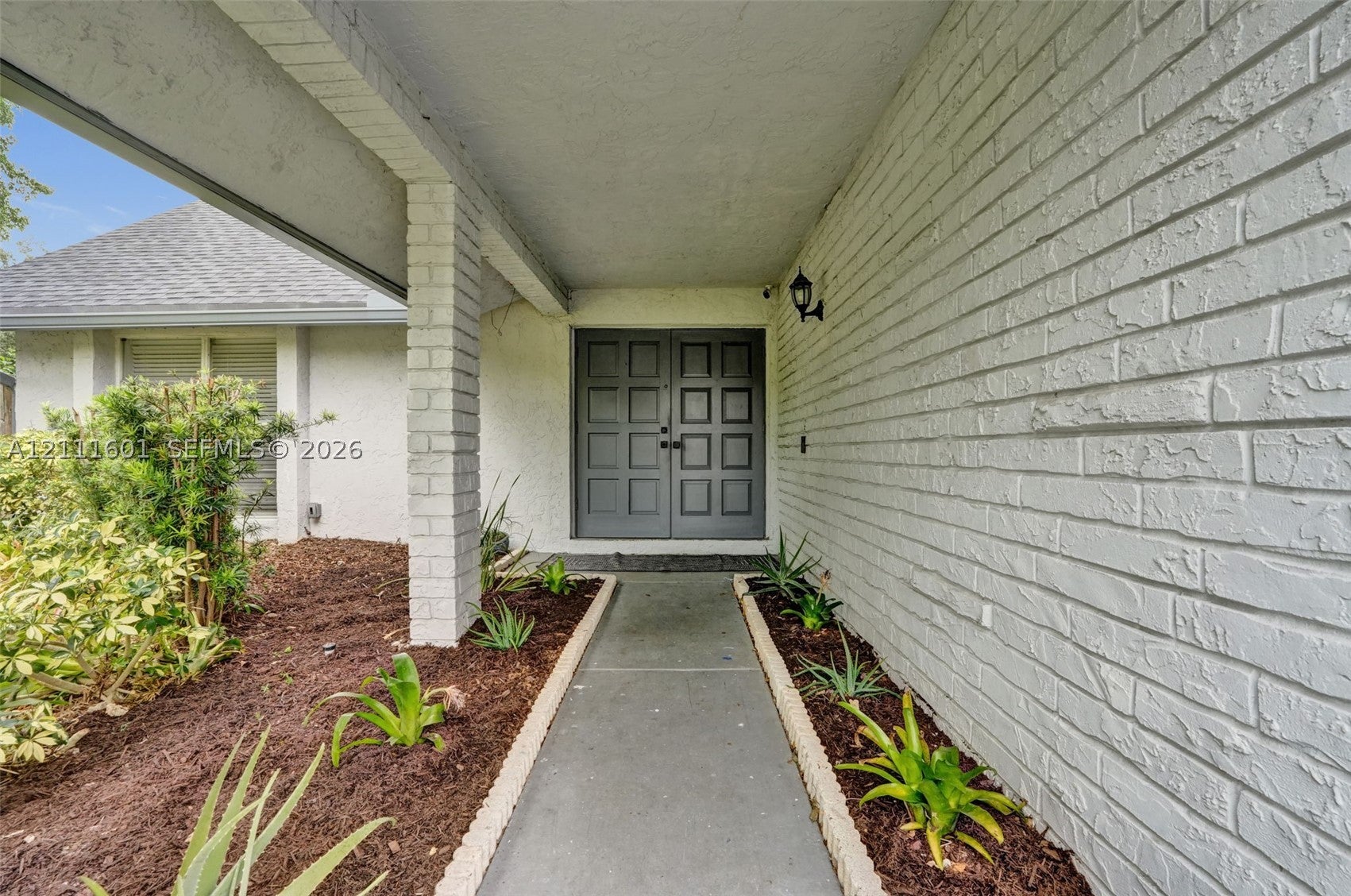 9381 NW 37th Ct, Sunrise FL 33351