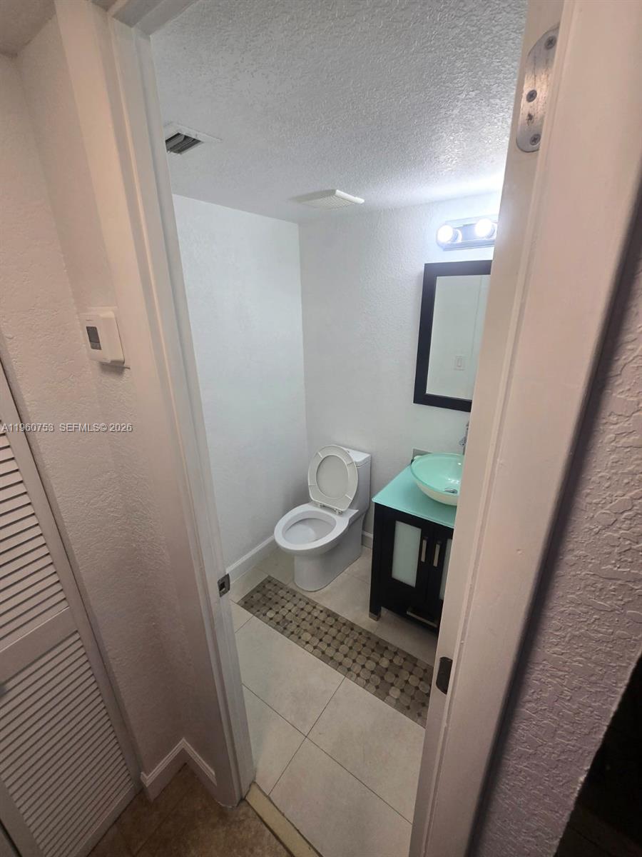 BAYVIEW PALMS CONDO - Residential