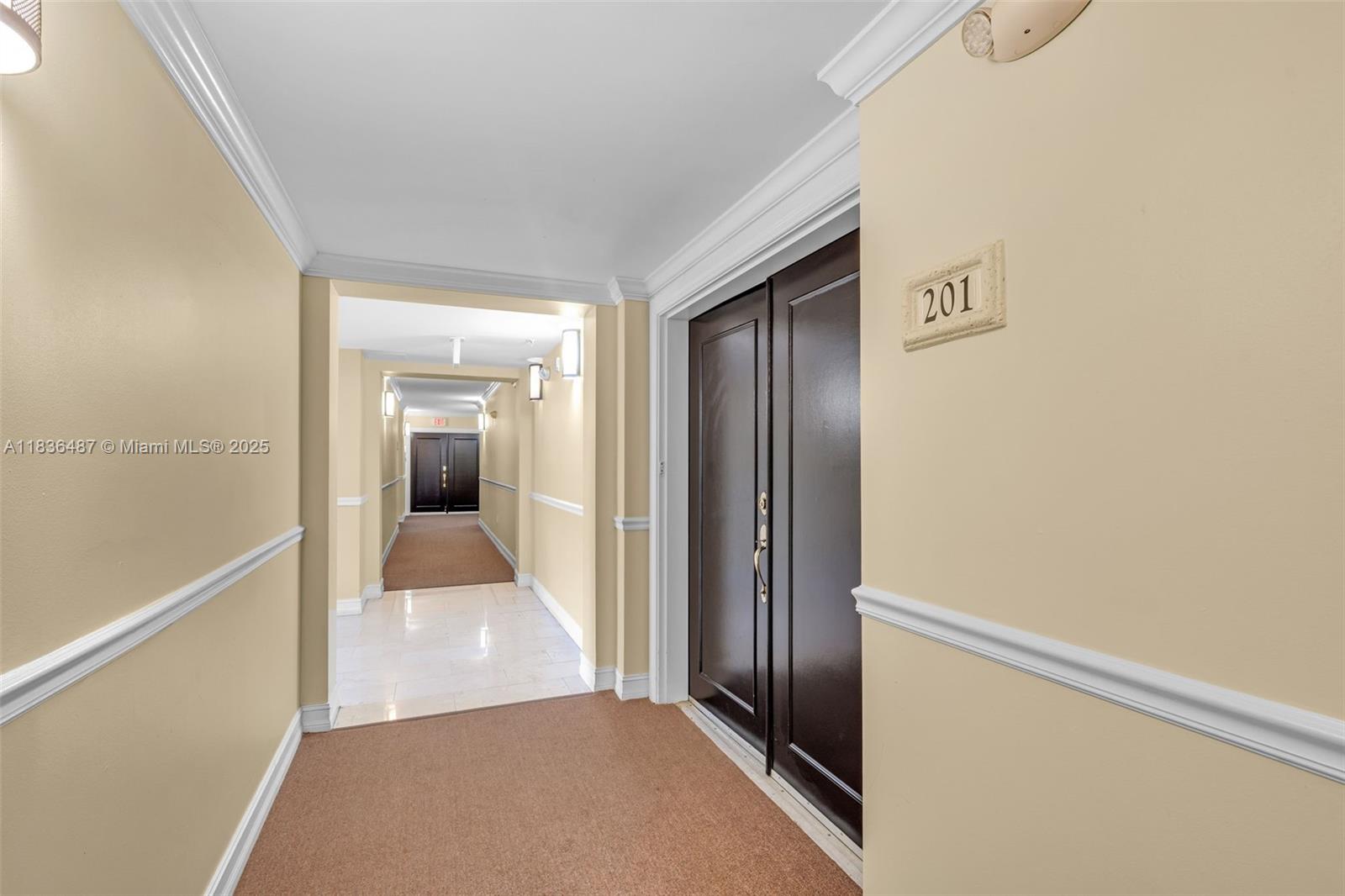 101 Sidonia Ave 201