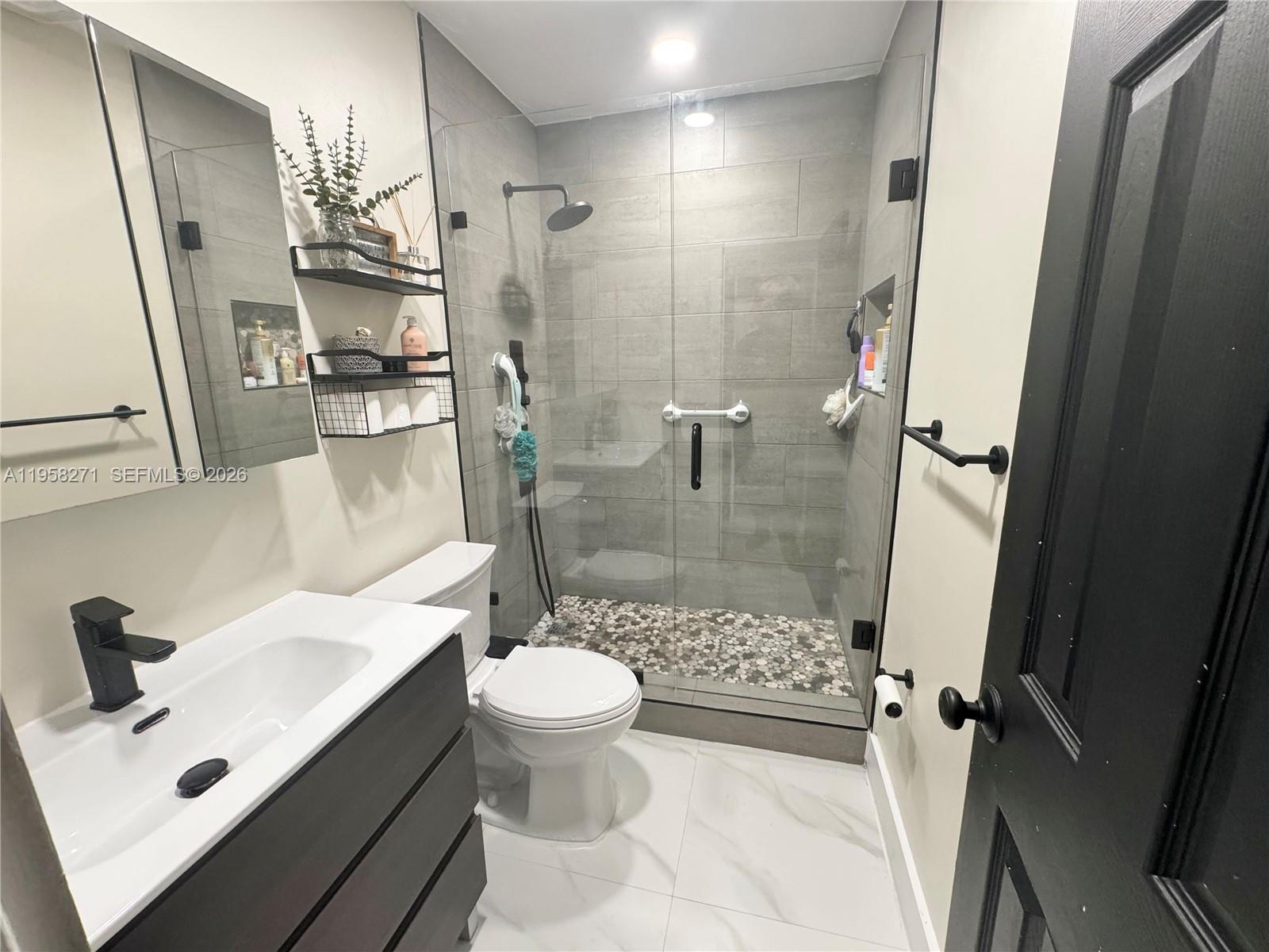 RICHMOND TOWNHOUSE - Residential Lease