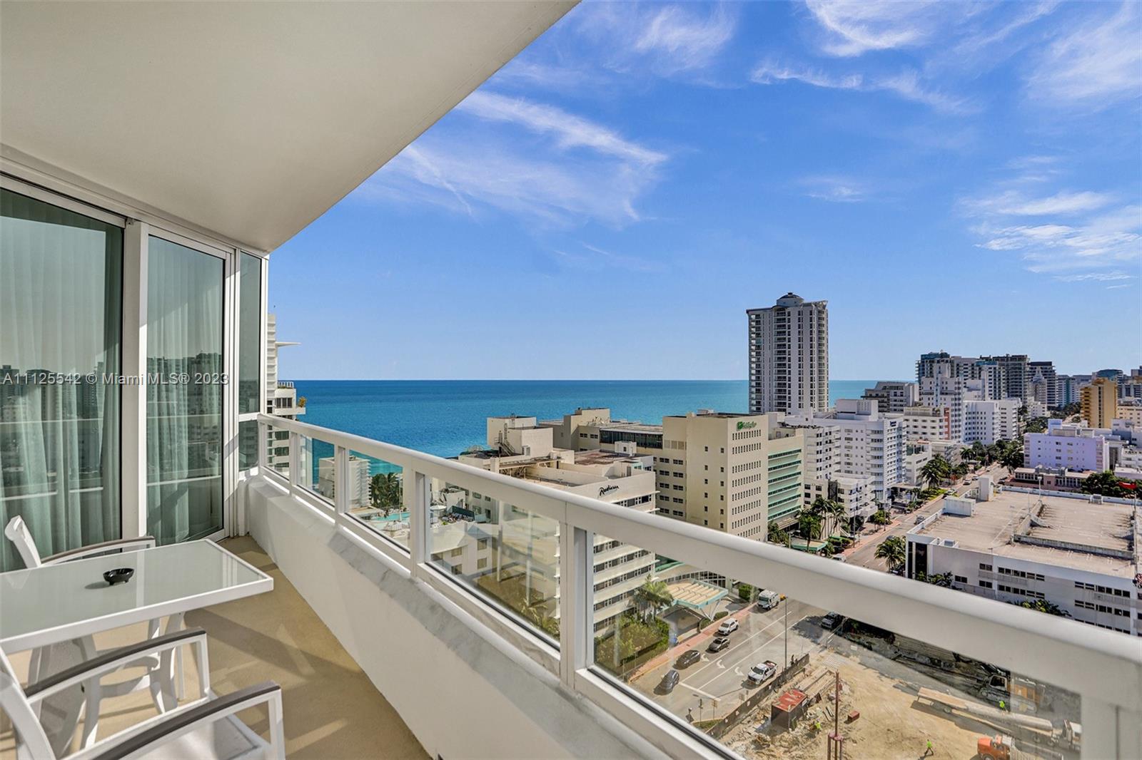 FONTAINEBLEAU II/TRESOR - Residential