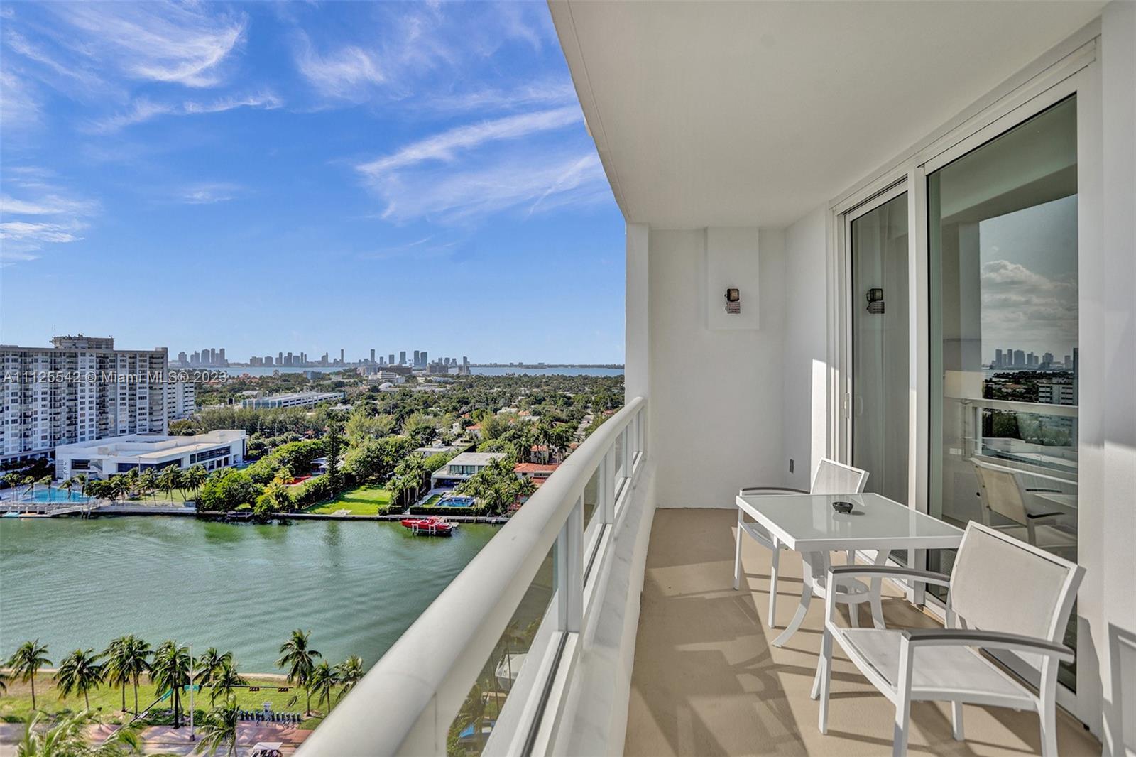 FONTAINEBLEAU II/TRESOR - Residential