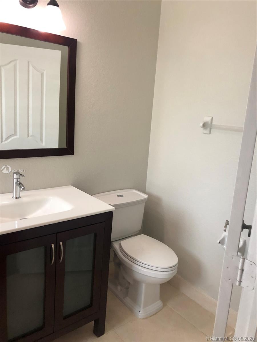 KENDALL GREENS CONDO - Residential Lease