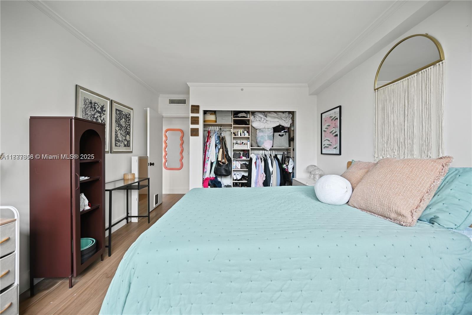 FLAMINGO SOUTH BEACH I CO - Residential