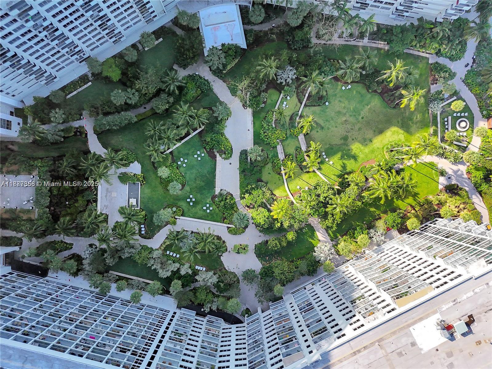 FLAMINGO SOUTH BEACH I CO - Residential