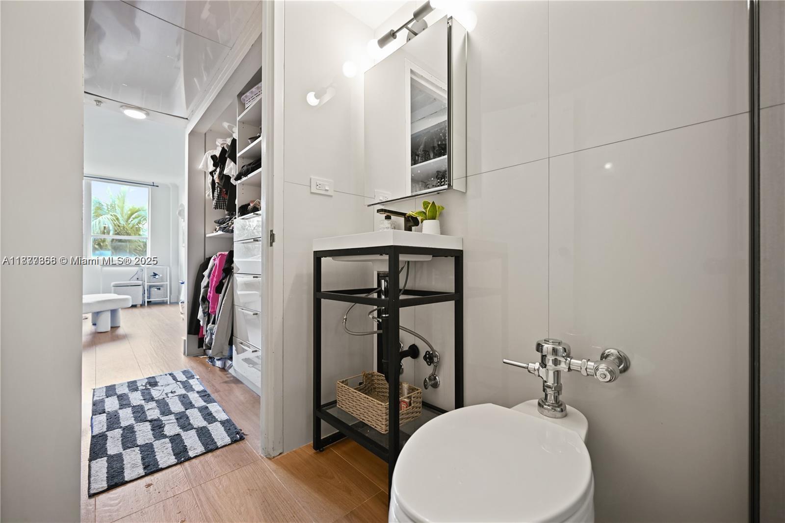 FLAMINGO SOUTH BEACH I CO - Residential