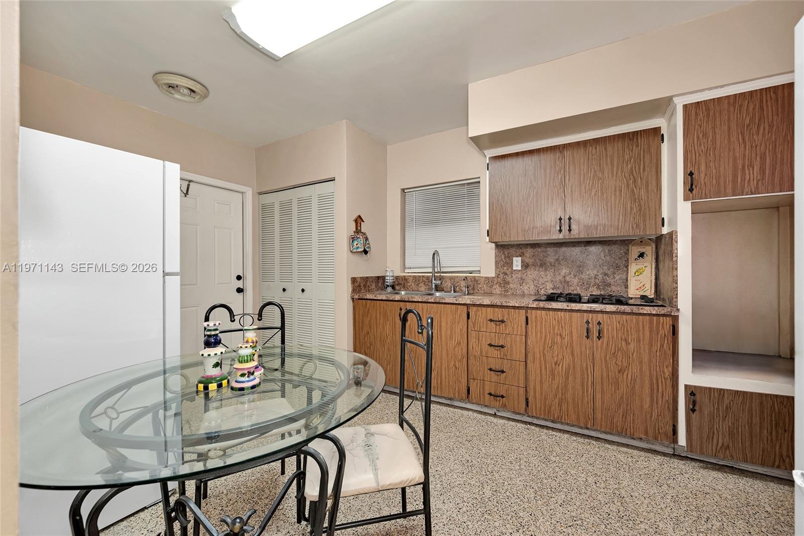 4TH ADDN TO PALM SPRINGS - Residential