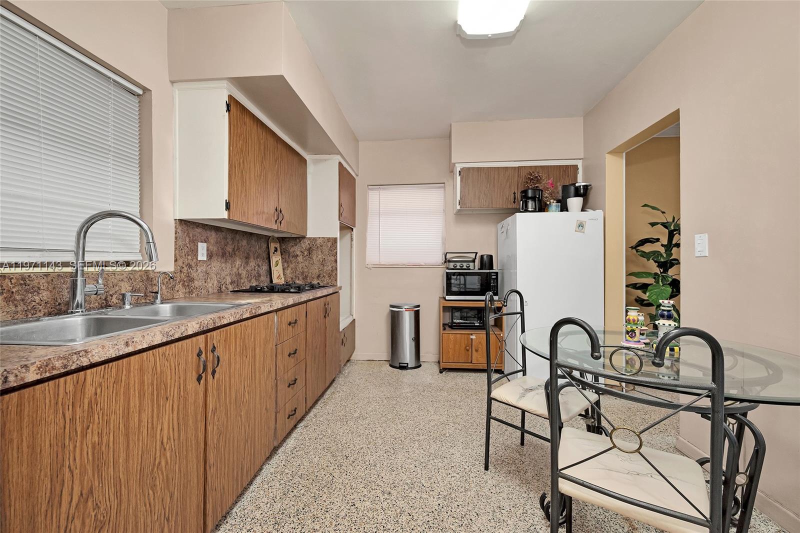 4TH ADDN TO PALM SPRINGS - Residential