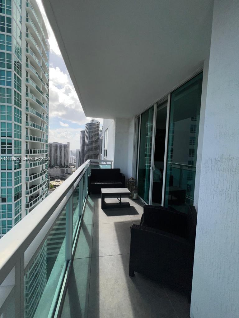 950 Brickell Bay Dr 3105