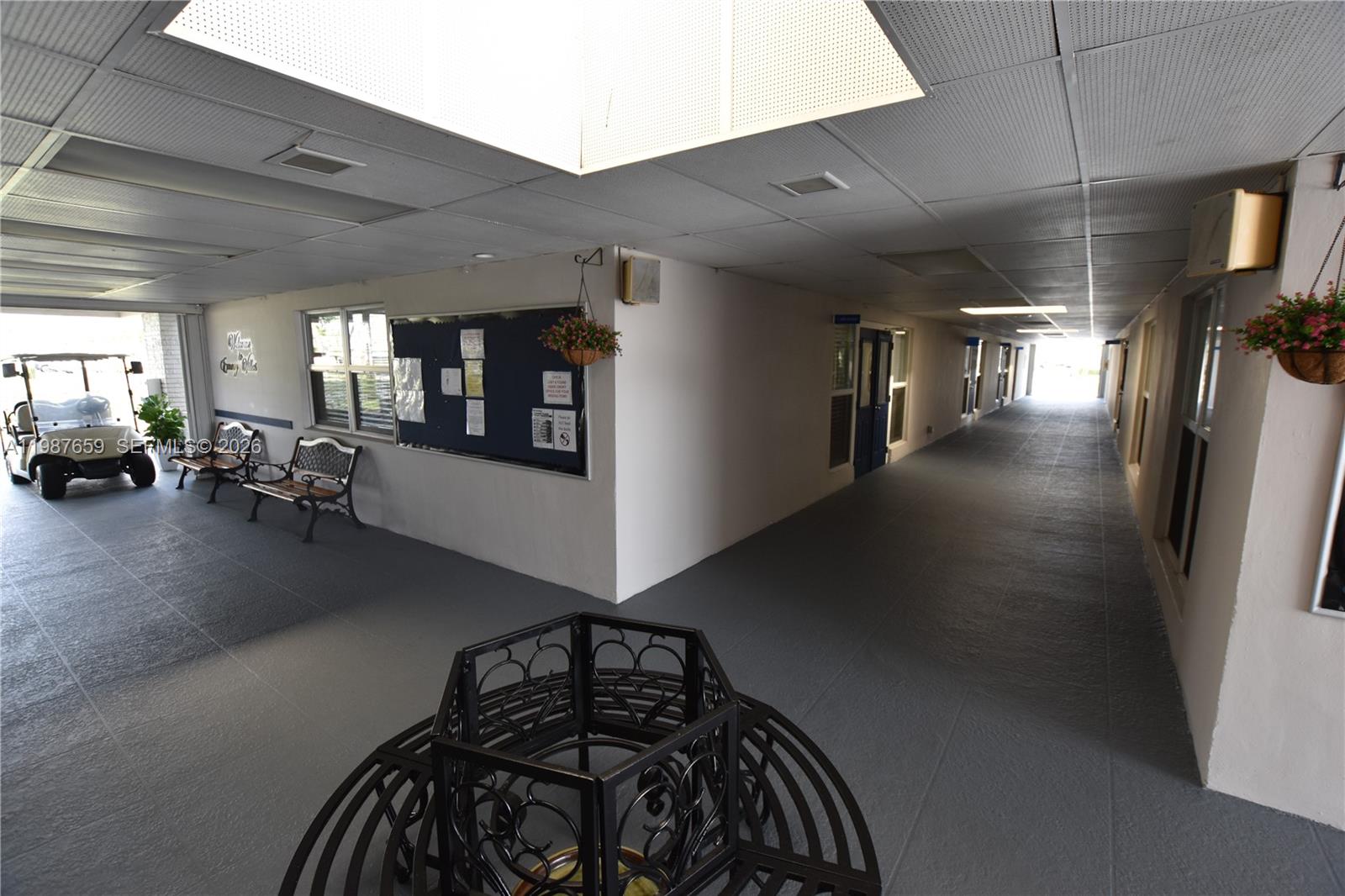 CRESTHAVEN VILLAS CONDO 3 - Residential Lease