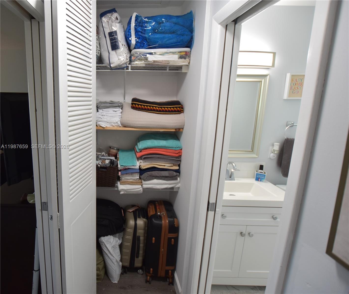 CRESTHAVEN VILLAS CONDO 3 - Residential Lease