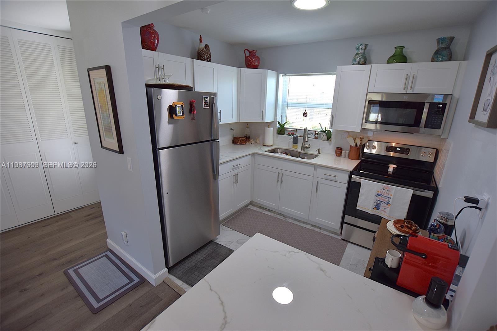 CRESTHAVEN VILLAS CONDO 3 - Residential Lease