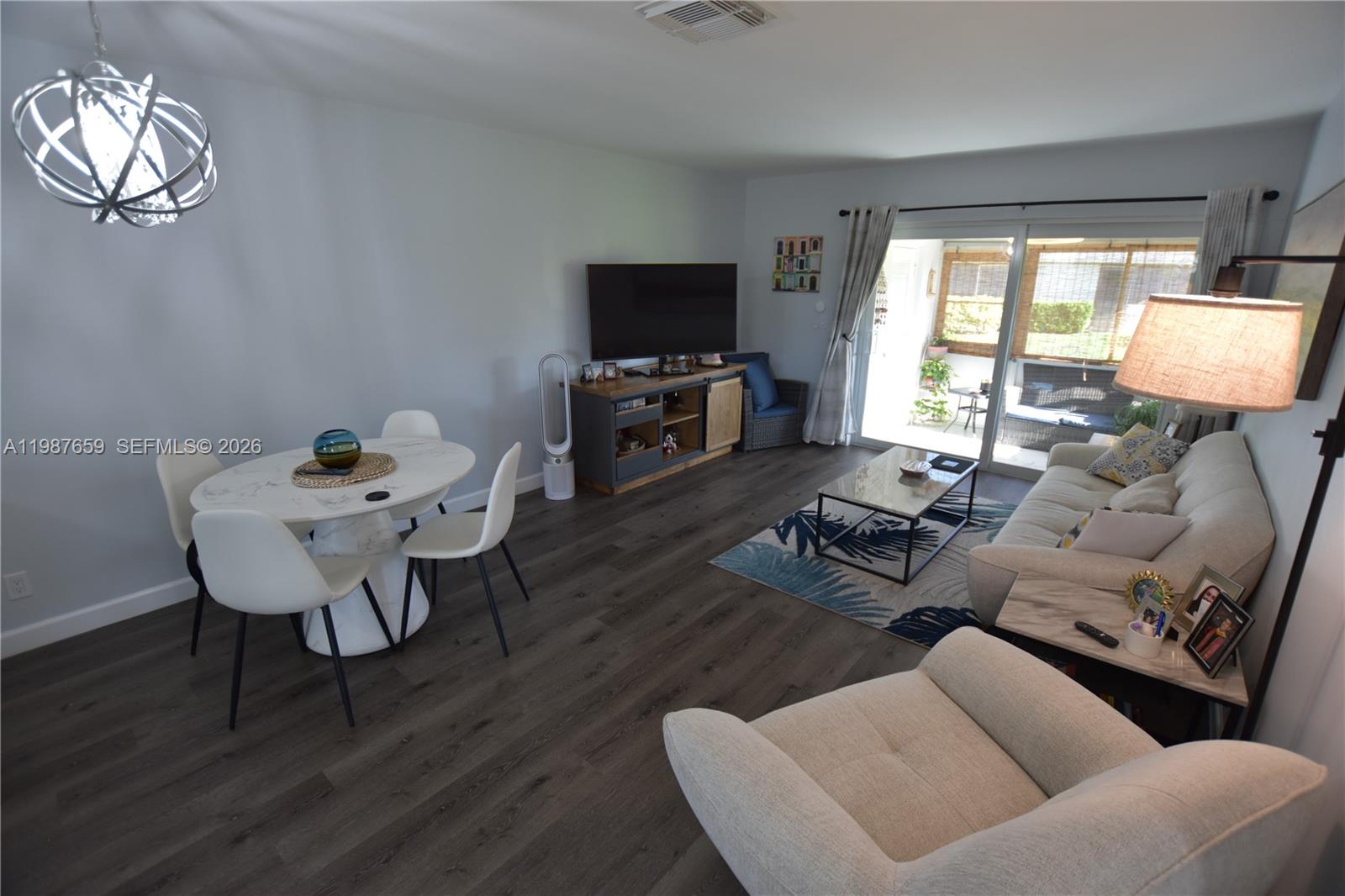 CRESTHAVEN VILLAS CONDO 3 - Residential Lease