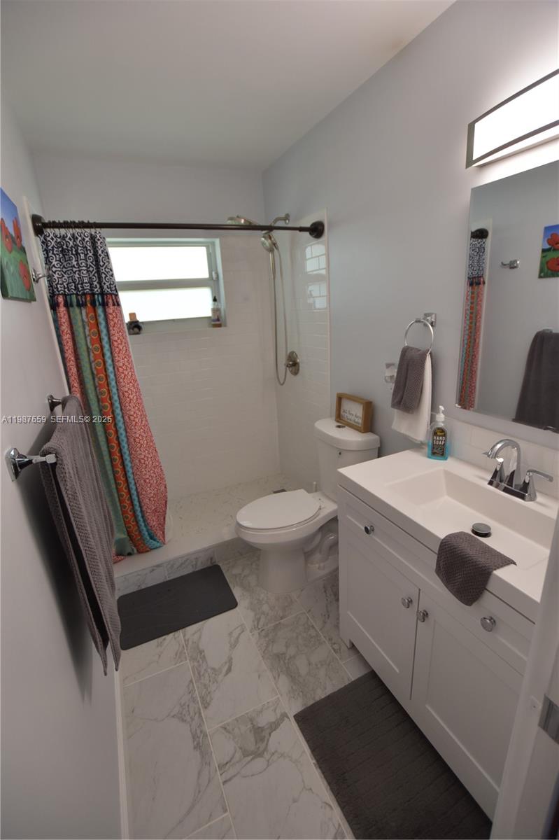 CRESTHAVEN VILLAS CONDO 3 - Residential Lease