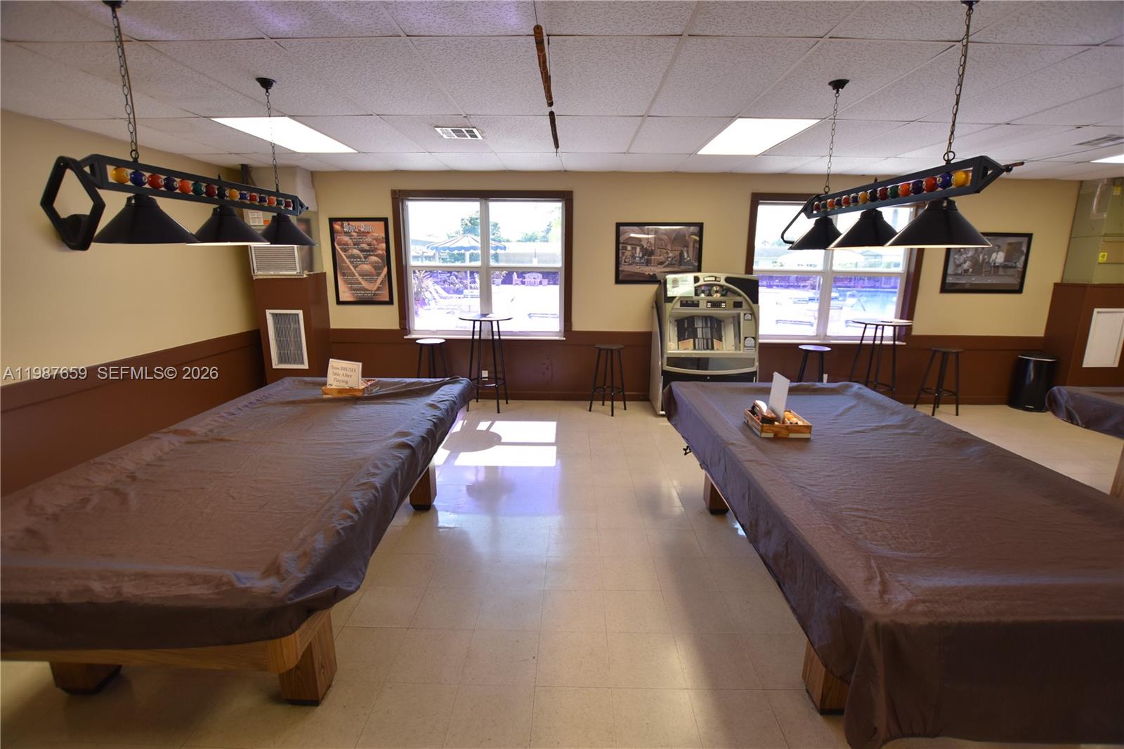 CRESTHAVEN VILLAS CONDO 3 - Residential Lease