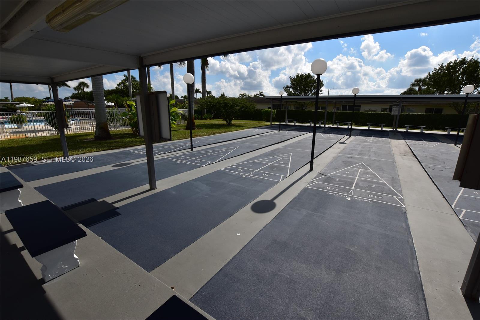 CRESTHAVEN VILLAS CONDO 3 - Residential Lease